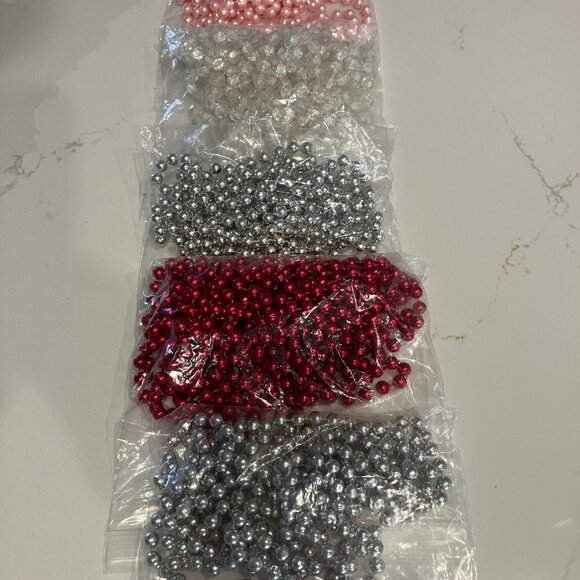 16 Strand Sparkling Holiday Tree Garland Wardrobe - Picture 4 of 4